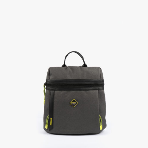 MOCHILA NEGRA H533 frontal MOCHILA NEGRA H533 frontal