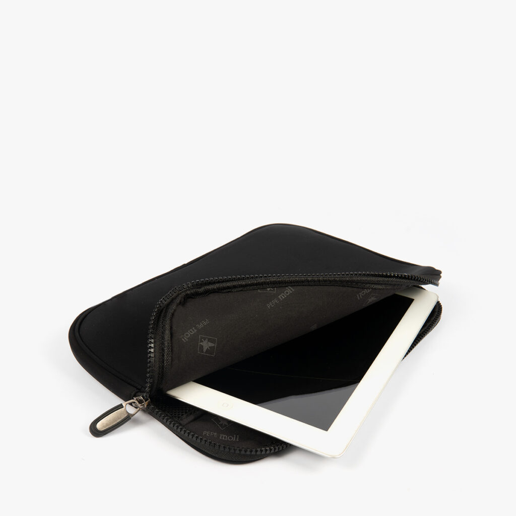 Funda tablet negra 47004