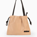 Bolso de hombro beige 232120