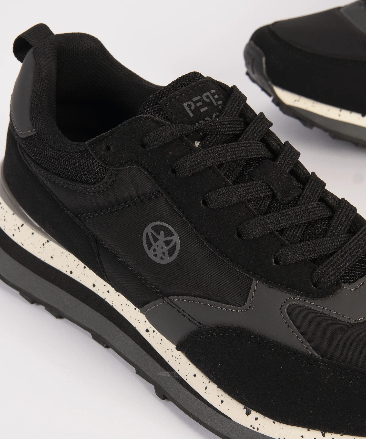 Zapatillas de mujer negras 252910 Zapatillas de mujer negras 252910